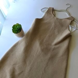 Abercrombie & Fitch | Low Back Neutral Dress